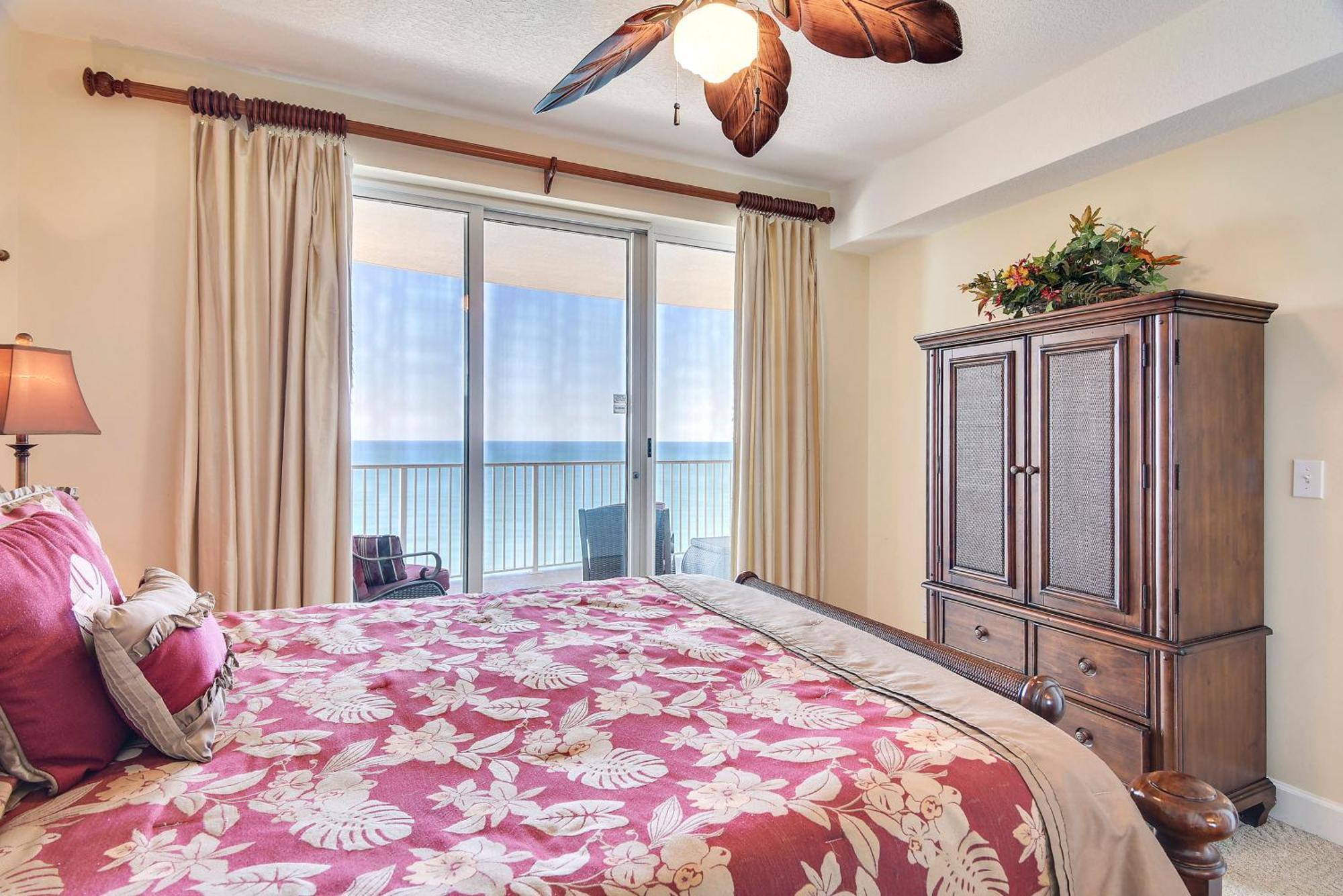 Ocean Villa Condos #1801 By Book That Condo パナマシティービーチ 部屋 写真