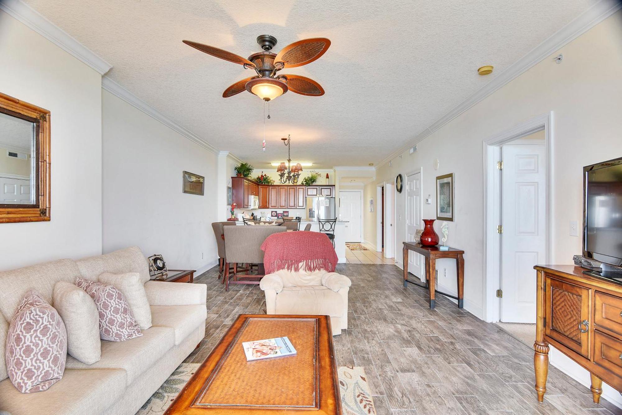 Ocean Villa Condos #1801 By Book That Condo パナマシティービーチ 部屋 写真